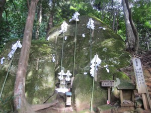島根・鳥取旅行３日目に行った須我神社の夫婦岩。